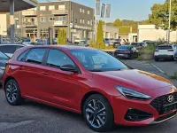 Gebraucht Hyundai i30 Advantage 101 PS (74 kW) 2024 Rot Limousine
