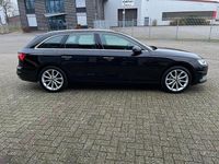 Gebraucht Audi A4 Basis 204 PS (150 kW) 2022 Schwarz Kombi
