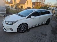 Gebraucht Toyota Avensis 147 PS (108 kW) 2012 Weiß Limousine