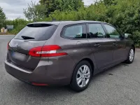 Gebraucht Peugeot 308 Active 131 PS (96 kW) 2014 Grau Kombi
