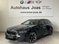 Neu BMW 550e Performance 489 PS (359 kW) 2026 Schwarz Limousine