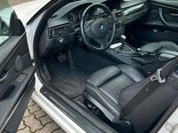 Gebraucht BMW 325 Cabriolet 204 PS (150 kW) 2010 Weiß Cabrio
