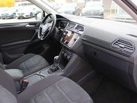 Gebraucht VW Tiguan R-line 150 PS (110 kW) 2019 Oryxweiss SUV