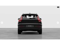 Neu Volvo XC40 Plus 163 PS (119 kW) 2026 Schwarz SUV
