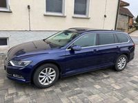 Gebraucht VW Passat Comfortline 150 PS (110 kW) 2017 Blau Kombi