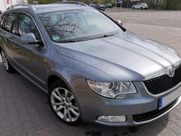 Używany Skoda Superb 125 KM (91 kW) 2012 Szary Kombi