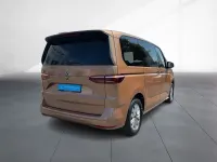 Gebraucht VW T7 150 PS (110 kW) 2024 Copper bronze metallic Van