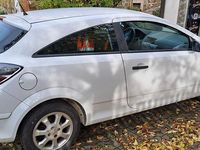 Gebraucht Opel Astra GTC Selection 90 PS (66 kW) 2009 Weiß Limousine