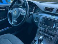Gebraucht VW Passat 140 PS (102 kW) 2012 Kombi