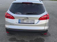 Gebraucht Ford Focus 120 PS (88 kW) 2015 Silber Kombi