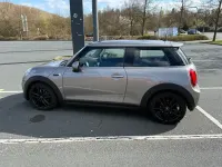 Usado Mini Cooper 102 HP (75 kW) 2017 Cinzento Citadino