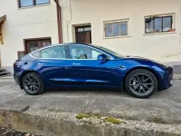 Second-hand Tesla Model 3 225 kW (306 CP) 2019 Albastru Berlinǎ