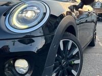 Gebraucht Mini Cooper 136 PS (100 kW) 2018 Schwarz Kleinwagen