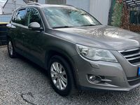 Gebraucht VW Tiguan 170 PS (125 kW) 2010 Grau SUV