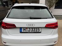 Gebraucht Audi A3 Sportback g-tron Design 131 PS (96 kW) 2020 Weiß Kleinwagen