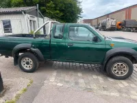 Gebraucht Nissan Navara 133 PS (97 kW) 2009 Grün Pickup