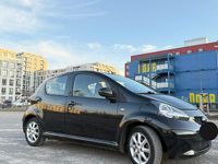 Gebraucht Toyota Aygo 68 PS (50 kW) 2006 Schwarz Kleinwagen