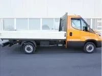 Neu Iveco Daily 136 PS (100 kW) 2025 Orange (orange) Van / Kleinbus