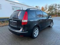 Gebraucht Hyundai i30 Premium 140 PS (102 kW) 2009 Schwarz Kombi