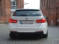 Gebraucht BMW 330 M Sport 258 PS (189 kW) 2013 Weiß Kombi