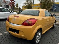 Gebraucht Opel Tigra 90 PS (66 kW) 2006 Gelb Cabrio