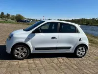 Gebraucht Renault Twingo Life 65 PS (47 kW) 2020 Weiß Kleinwagen