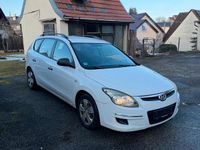 Gebraucht Hyundai i30 109 PS (80 kW) 2009 Weiß Kombi