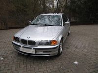 Gebraucht BMW 323 170 PS (125 kW) 1998 Silber Limousine
