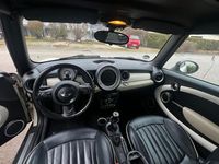 Gebraucht Mini Cooper D 111 PS (81 kW) 2011 Weiß Kleinwagen