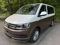 Gebraucht VW Multivan Comfortline 204 PS (150 kW) 2018 Bambusgarden green metallic Van / Kleinbus