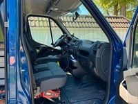 Second-hand Renault Master 125 CP (91 kW) 2015 Albastru Monovolum