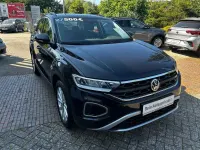 Gebraucht VW T-Roc Life 116 PS (85 kW) 2024 Schwarz (deep black perleffekt) SUV