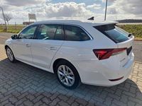 Gebraucht Skoda Octavia First Edition 150 PS (110 kW) 2021 Bila candy/candyweiss Kombi