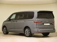Gebraucht VW Multivan Style 150 PS (110 kW) 2025 Grau Van / Kleinbus