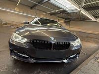 Gebraucht BMW 330 Sport Line 258 PS (189 kW) 2013 Grau Limousine
