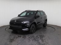 Neu Skoda Karoq SportLine 150 PS (110 kW) 2025 Schwarz, magic schwarz (1z) SUV