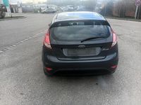 Gebraucht Ford Fiesta Trend 82 PS (60 kW) 2013 Grau Kleinwagen
