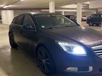 Gebraucht Opel Insignia Edition 160 PS (117 kW) 2013 Braun Kombi