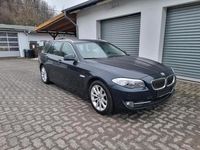 Gebraucht BMW 525 218 PS (160 kW) 2012 Blau Kombi