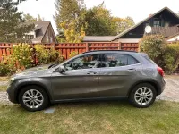 Gebraucht Mercedes GLA180 Urban 122 PS (89 kW) 2019 Grau SUV