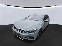 Gebraucht VW Passat R 190 PS (139 kW) 2022 Grau Kombi