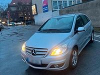 Gebraucht Mercedes B160 95 PS (69 kW) 2009 Silber Van / Kleinbus