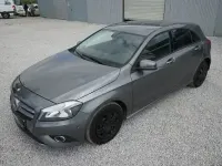 Gebraucht Mercedes A180 122 PS (89 kW) 2013 Mountaingrau  met. Kleinwagen