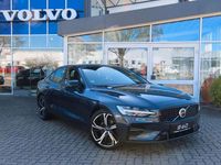 Gebraucht Volvo S60 Plus 197 PS (144 kW) 2023 Blau Limousine