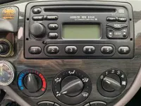 Usata Ford Focus Ghia 116 CV (85 kW) 2001 Blu Berlina
