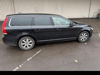Gebraucht Volvo V70 2014 Blau Kombi