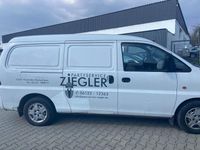 Gebraucht Hyundai H-1 101 PS (74 kW) 2003 Weiß Van / Kleinbus