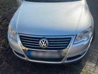 Gebraucht VW Passat 140 PS (102 kW) 2007 Silber Kombi