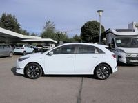 Używany Kia Ceed 140 KM (102 kW) 2025 Biały Hatchback