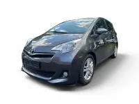 Gebraucht Toyota Verso-S Club 90 PS (66 kW) 2013 Grau Van / Kleinbus